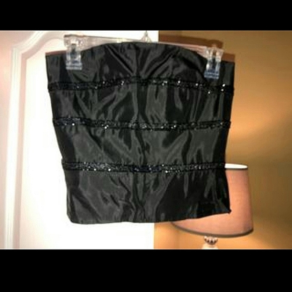 Michaelangelo, 2-piece set. Strapless top with a sequin design and long skirt. - Picture 1 of 3